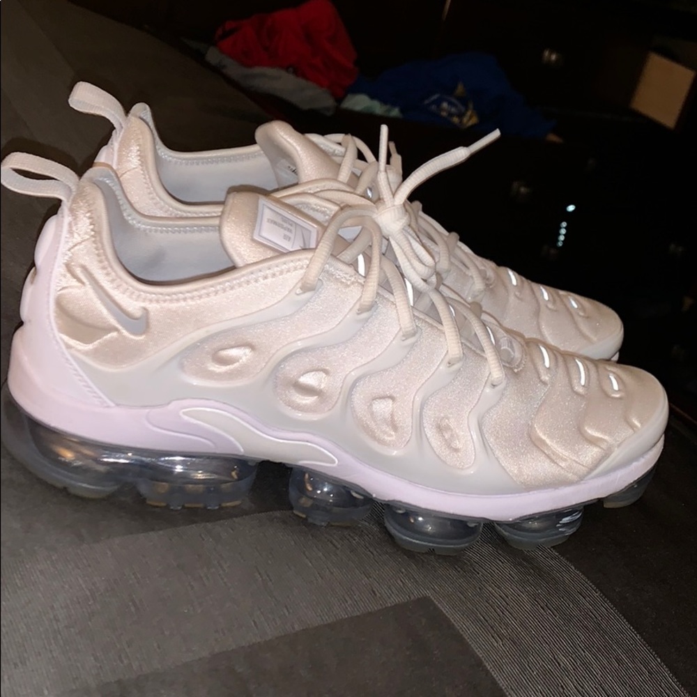 Vapor Max Air all white